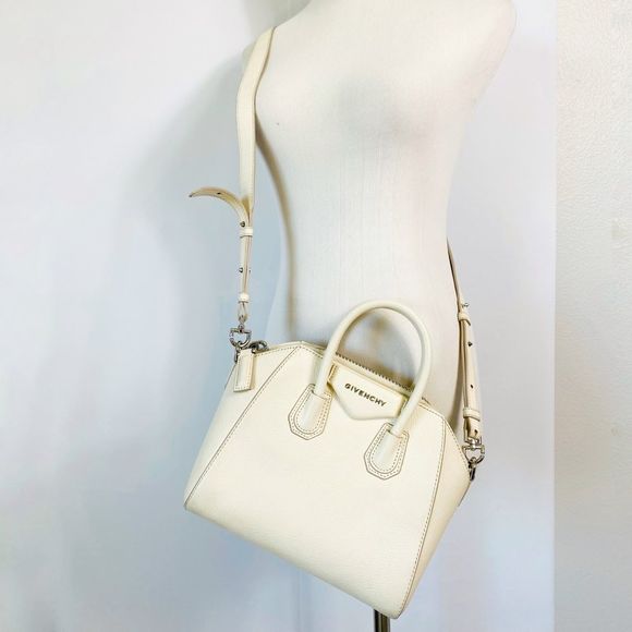 Givenchy Antigona Small Sugar Goatskin - Picture 4 of 15